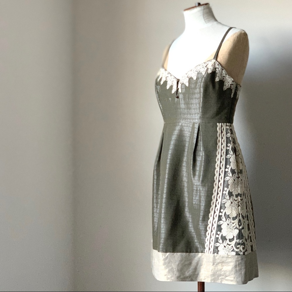 Anthropologie Dress Sz8 Ivory Lace Adjustable Lace